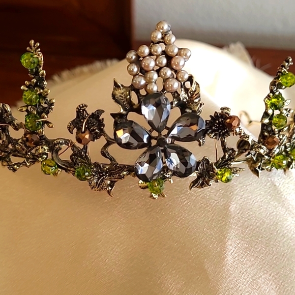 Vintage Princess Queen Headdress Jewelry Bridal or Sweet Sixteen. - Picture 16 of 16